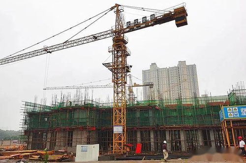 把失掉的工期赶回来 蔡甸建筑工地施工忙